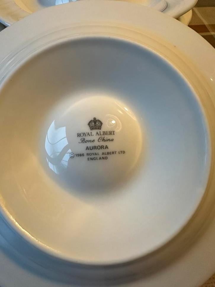 Royal Albert Horizons Aurora eierdop, Antiek en Kunst, Antiek | Servies los, Ophalen of Verzenden