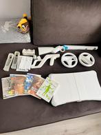 Wii accessoires+spellen, Spelcomputers en Games, Ophalen, Zo goed als nieuw, Met 2 controllers