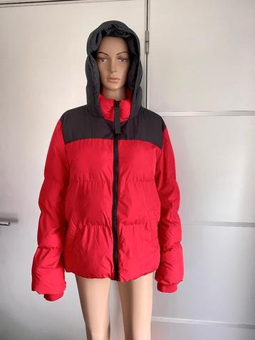 i626 Warme winterjas maat 42/44= L jas winter jack rood beschikbaar voor biedingen