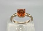 Gouden Vintage ring edelsteen vuuropaal en diamant. 2025/823, 18 tot 19, ., Oranje, Ophalen of Verzenden