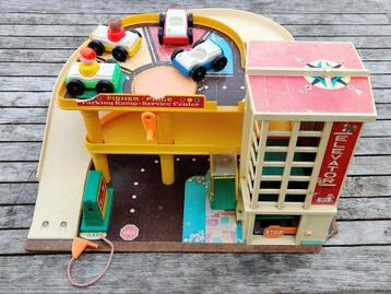 Vintage autogarage Fisherprice  beschikbaar voor biedingen