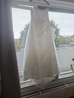 Elegante Bruidsjurk / trouwjurk met kanten details, Ophalen of Verzenden, Zo goed als nieuw, Wit, Trouwjurk