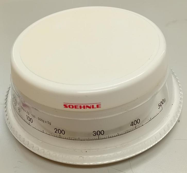 Te Koop: Een Soehnle weegschaal, inclusief maatbeker. , Huis en Inrichting, Keuken | Keukenbenodigdheden, Gebruikt, Ophalen of Verzenden