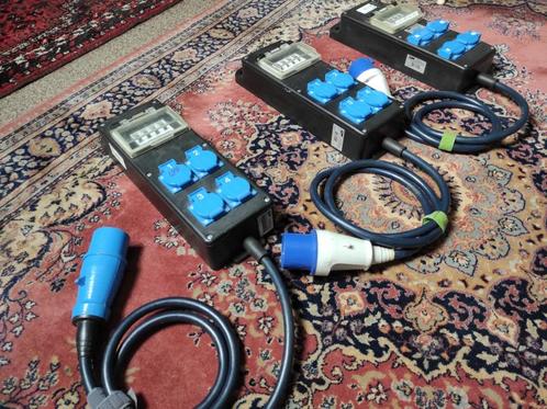 Verdeelkast CEE / slof 3p 32A naar 4x schuko, Muziek en Instrumenten, Kabels en Stekkers, Gebruikt, Apparatuur, Ophalen of Verzenden