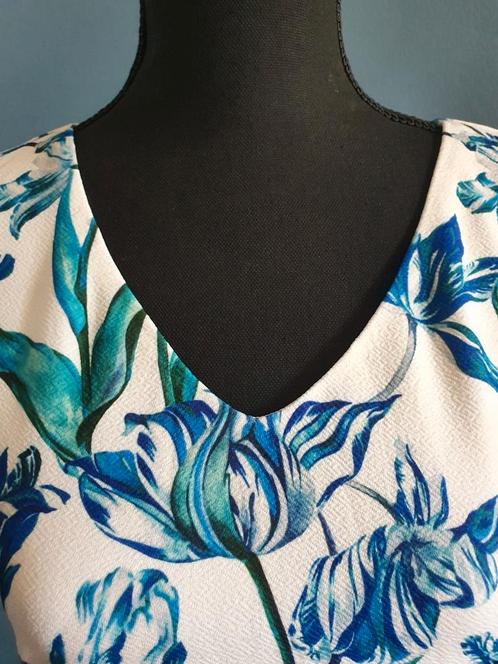 Nieuwe mooie witte vrolijke gebloemde jurk van Smashed Lemon, Kleding | Dames, Jurken, Nieuw, Maat 38/40 (M), Wit, Knielengte