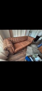 Te Koop Chesterfield 2 én 3 zits bankstel 4 maanden oud, Huis en Inrichting, Banken | Bankstellen, Minder dan 75 cm, Chesterfield