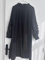 Elegante zwarte jurk met pailletten details, Kleding | Dames, Jurken, Ophalen, Zwart, Maat 42/44 (L), Nieuw