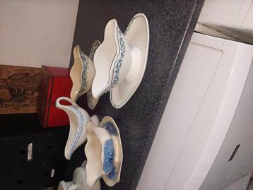 Juskommen en botervloot. Prijs is ps,bieden samen bieden beschikbaar voor biedingen