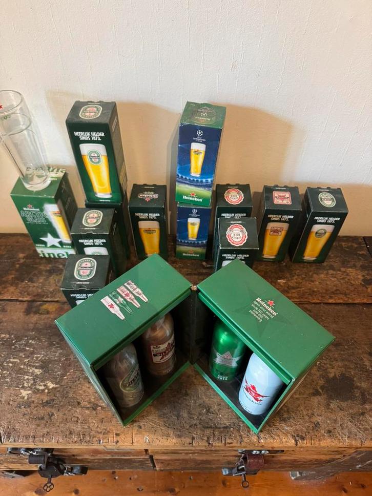 Leuke vintage Heineken verzameling thema glazen , flesjes !, Verzamelen, Biermerken, Nieuw, Glas of Glazen, Heineken, Ophalen of Verzenden