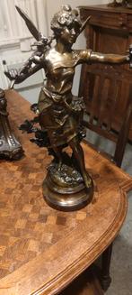 Nymphe de Bois, Ophalen