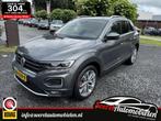 Volkswagen T-Roc 1.5 TSI Sport interieur,18 inch lm boekjes,, Voorwielaandrijving, Euro 6, 4 cilinders, Origineel Nederlands