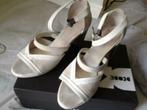 Dkode exclusieve Zomer Schoenen Off White Leren Schoenen 40, Sandalen of Muiltjes, Dkode, Ophalen of Verzenden, Wit