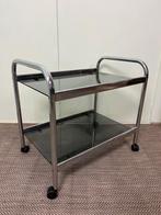 Vintage trolley met chrome en rookglas, Gebruikt, Metaal of Aluminium, Ophalen of Verzenden, 75 cm of meer