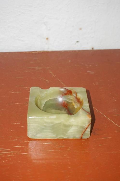 vintage groene onyx asbak * stenen asbak uit de jaren 60, Verzamelen, Rookartikelen, Aanstekers en Luciferdoosjes, Zo goed als nieuw