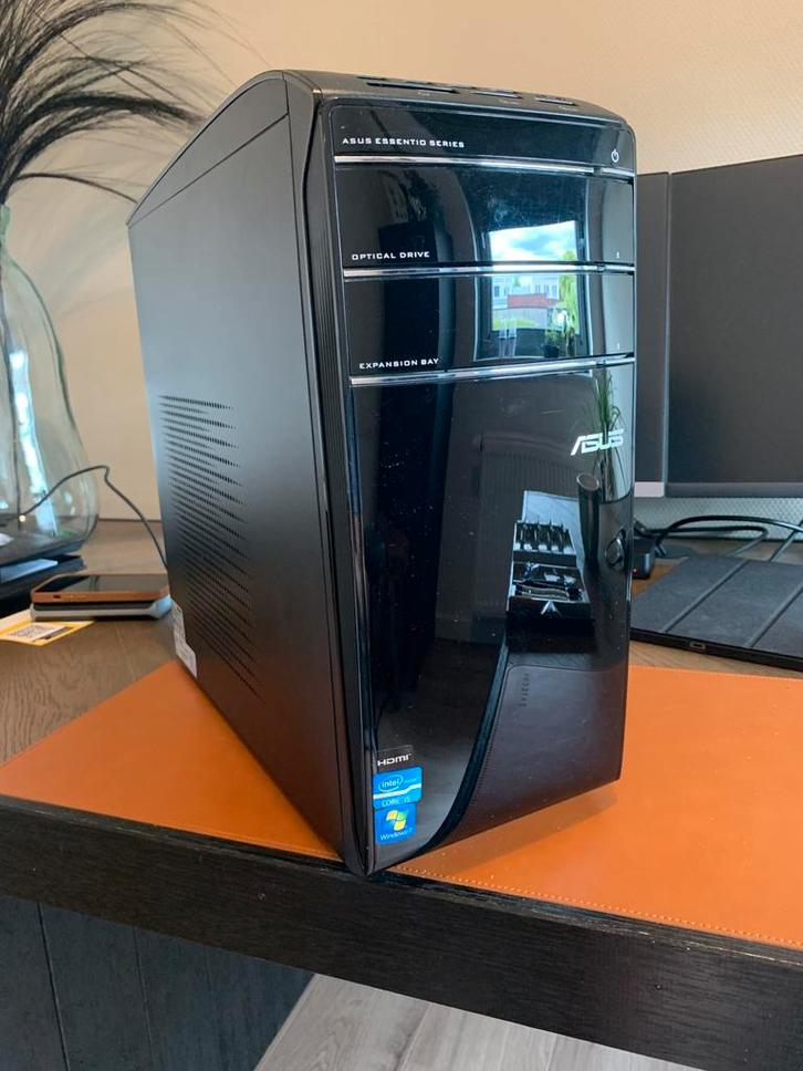 Asus Desktop, Computers en Software, Desktop Pc's, Zo goed als nieuw, 3 tot 4 Ghz, HDD, SSD, 4 GB, Ophalen