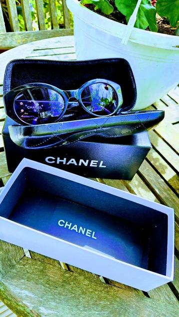 Chanel zonnebril Authentic beschikbaar voor biedingen
