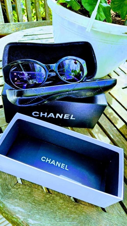 Chanel zonnebril Authentic, Sieraden, Tassen en Uiterlijk, Zonnebrillen en Brillen | Heren, Zo goed als nieuw, Zonnebril, Overige merken