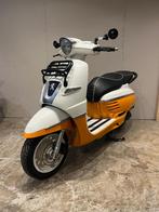 Peugeot Django | Brom scooter | 2016 | inruil mogelijk, Fietsen en Brommers, Overige modellen, Maximaal 45 km/u, Zo goed als nieuw