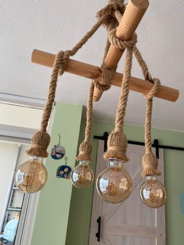 Gezellige Handgemaakte Lamp ~ Uniek & Warm Licht beschikbaar voor biedingen