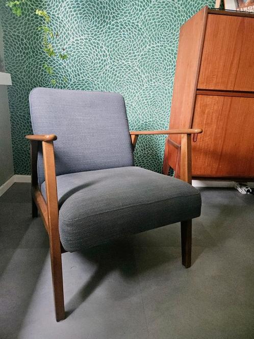 IKEA stoel, EKENÄSET Fauteuil, Huis en Inrichting, Fauteuils, Zo goed als nieuw, Hout, Stof, 50 tot 75 cm, Minder dan 75 cm, Ophalen