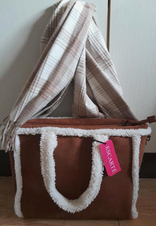Dames tas bruine suède shopper & zachte geruite sjaal NIEUW, Sieraden, Tassen en Uiterlijk, Tassen | Damestassen, Nieuw, Shopper