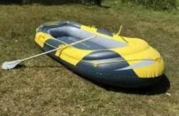 Opblaasboot beschikbaar voor biedingen