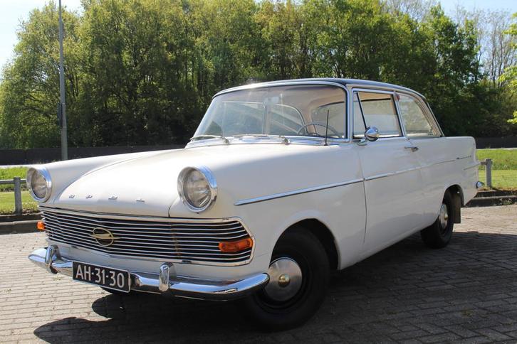 Opel Rekord OLYMPIA 1700 two tone (bj 1962), Auto's, Oldtimers, Bedrijf, Te koop, Lederen bekleding, Opel, Benzine, Coupé, Handgeschakeld