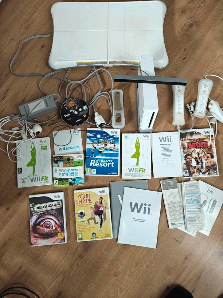 Zeer complete Nintendo Wii incl spellen,controller etc, Spelcomputers en Games, Spelcomputers | Nintendo Wii, Zo goed als nieuw