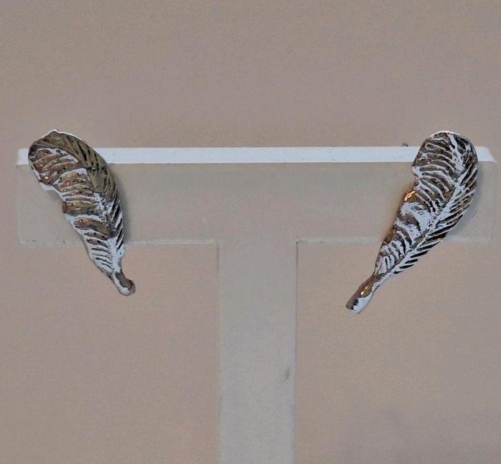 Veertjes oorbellen zilveren oorstekers zilver 925 stekers, Sieraden, Tassen en Uiterlijk, Oorbellen, Nieuw, Knopjes of Stekers