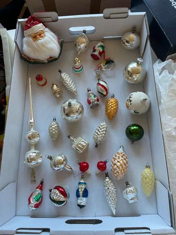 Mooie set vintabe kerstballen beschikbaar voor biedingen