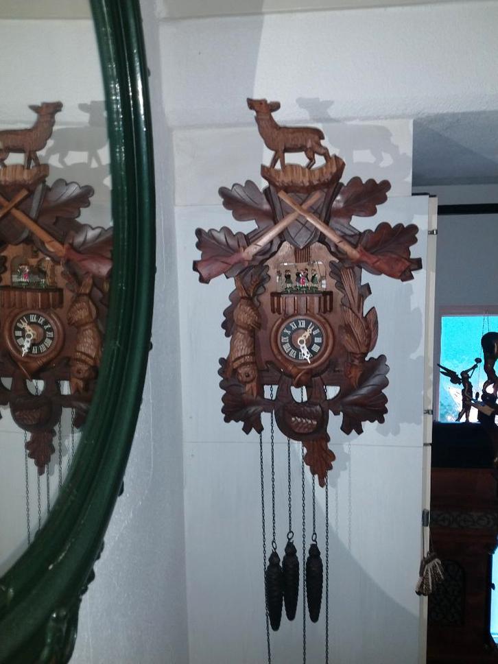 Koekoeksklok met speelwerk 2 melodien, Antiek en Kunst, Antiek | Klokken, Ophalen of Verzenden