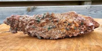 Dolomiet met malachiet beschikbaar voor biedingen