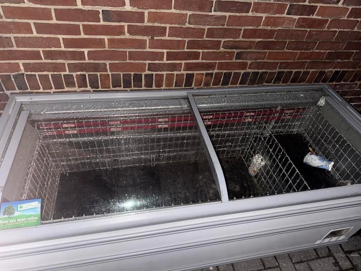 Diepvrieskist met glazen deksel, Witgoed en Apparatuur, Vriezers en Diepvrieskisten, Gebruikt, Vrijstaand, Vrieskist, 90 cm of meer