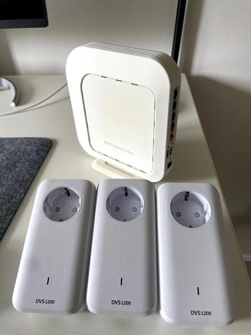 3x DVS1200 + Dualband WiFi-versterker, Computers en Software, WiFi-versterkers, Zo goed als nieuw, Ophalen of Verzenden