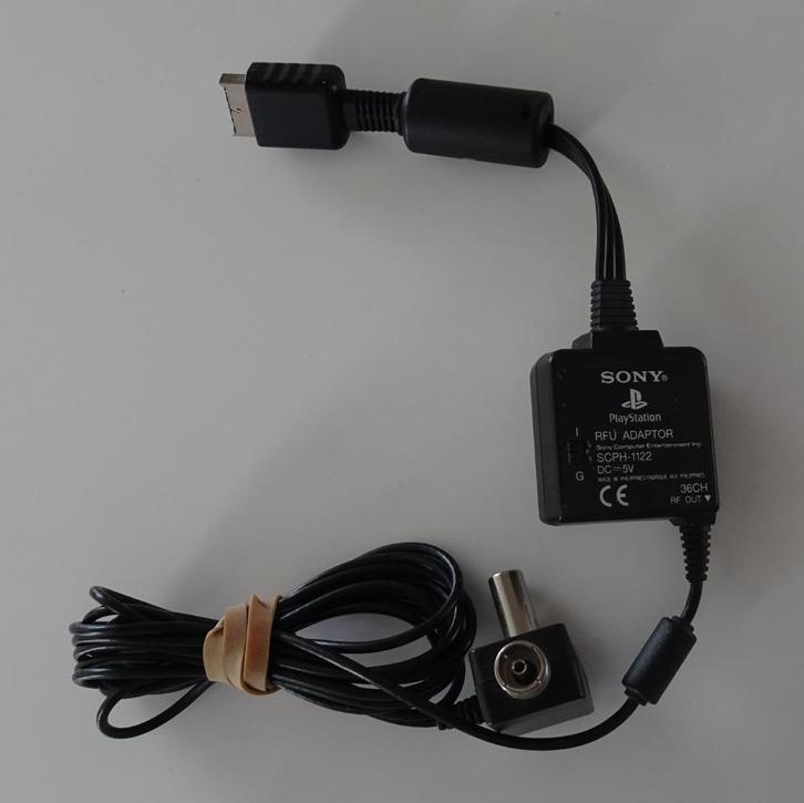 Sony SCPH-1122 RFU Adapter voor Sony PlayStation 1, Spelcomputers en Games, Games | Sony PlayStation 1, Zo goed als nieuw, Ophalen
