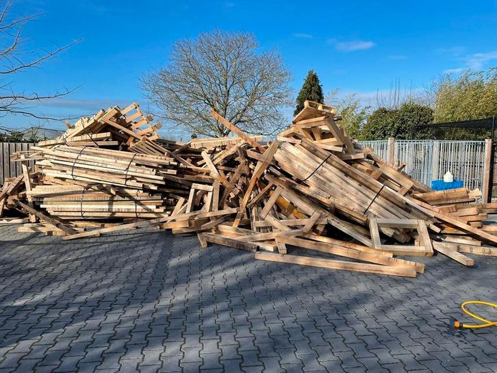 Haardhout/balkhout 40m3 container, Tuin en Terras, Haardhout, Blokken, Overige houtsoorten, 6 m³ of meer, Verzenden