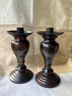2 oude kandelaars koper / zwart 20 cm hoog, Antiek en Kunst, Ophalen of Verzenden