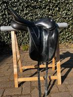 Wow dressuur zadel 18 inch, Dieren en Toebehoren, Paarden en Pony's | Zadels, Ophalen, Dressuur