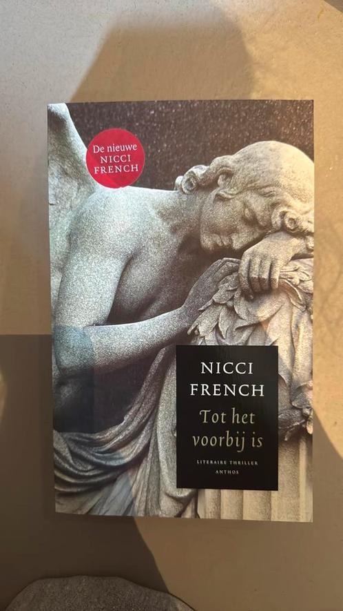 Nicci French - Tot het voorbij is, Boeken, Thrillers, Gelezen, Nederland, Ophalen of Verzenden