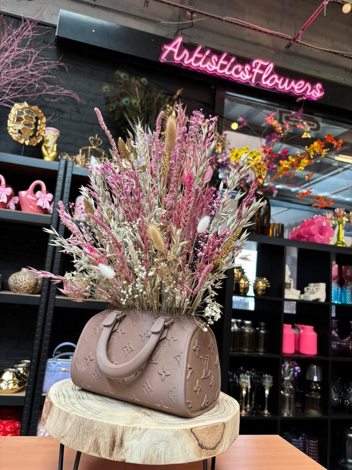 Bag vase louis vuitton brown & droogbloemen, Huis en Inrichting, Woonaccessoires | Droogbloemen, Nieuw, Ophalen of Verzenden