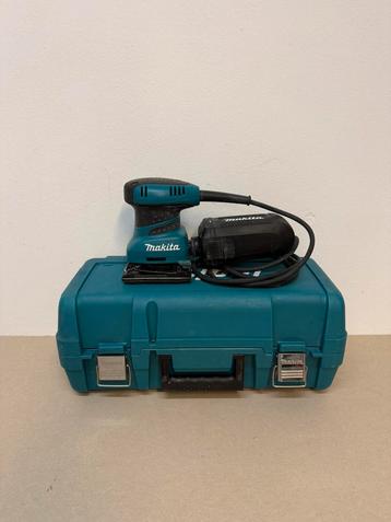 Makita BO4565K Vlakschuurmachine in koffer beschikbaar voor biedingen