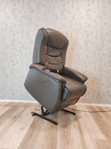 Hukla leren sta op stoel relax fauteuil met garantie  beschikbaar voor biedingen