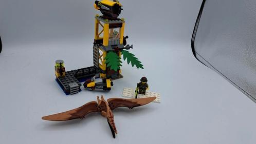 Lego Dino set 5883, Tower Takedown., Kinderen en Baby's, Speelgoed | Duplo en Lego, Zo goed als nieuw, Lego, Complete set, Ophalen of Verzenden