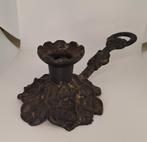 Vintage hand kandelaar., Ophalen of Verzenden, Koper of Brons