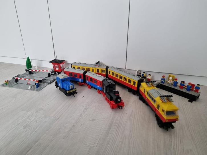 Lego partij Treinen, Kinderen en Baby's, Speelgoed | Duplo en Lego, Gebruikt, Lego, Complete set, Ophalen of Verzenden