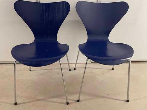 Fritz Hansen Vlinderstoel Eetkamerstoel 1998 Donker Blauw, Huis en Inrichting, Stoelen, Gebruikt, Twee, Hout, Metaal, Blauw, Ophalen