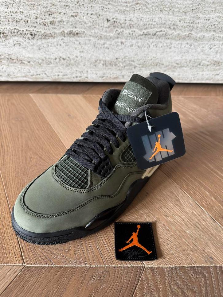 Air Jordan 4 Retro UNDEFEATED - Maat 42,5 - Nieuw!, Kleding | Heren, Schoenen, Nieuw, Sportschoenen, Ophalen of Verzenden