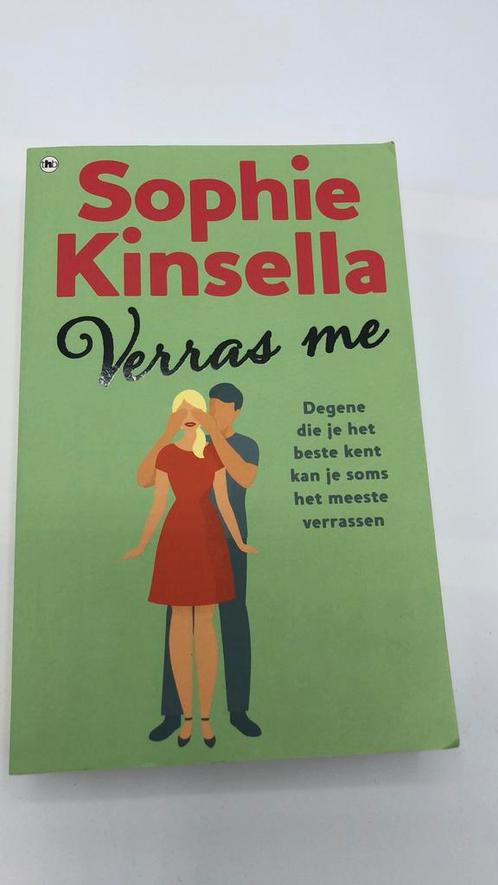 Sophie Kinsella - Verras me, Boeken, Literatuur, Zo goed als nieuw, Nederland, Ophalen of Verzenden