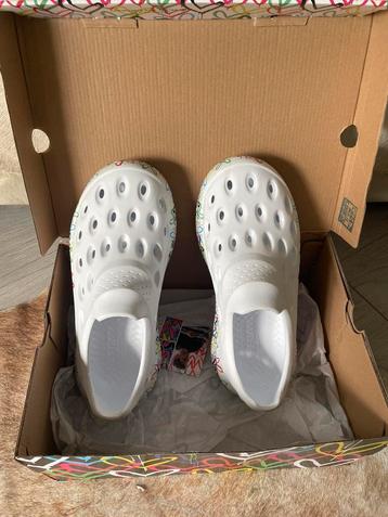 Skechers clogs crocs beschikbaar voor biedingen