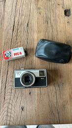 RICOH 126-C EE analoge camera  met flitsblokjes en hoes, Ophalen of Verzenden, Zo goed als nieuw